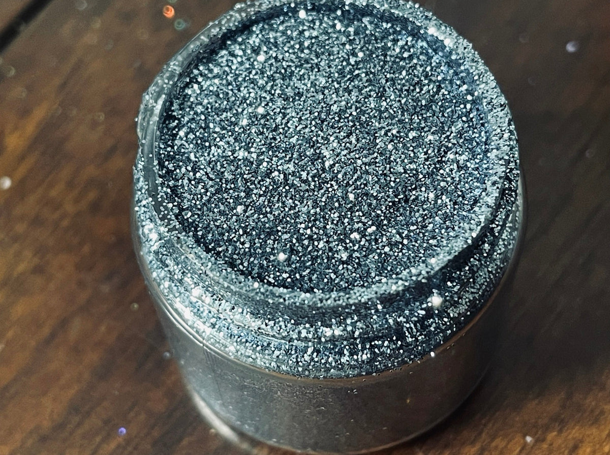 Holographic Glitter Dust / Cosmic Silver