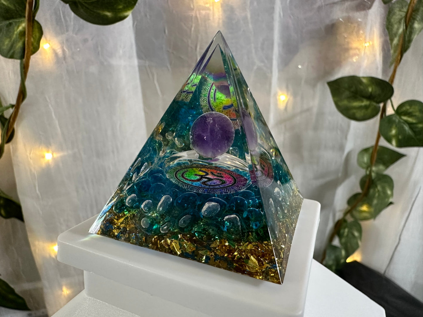 Amethyst Crown Chakra Pyramid