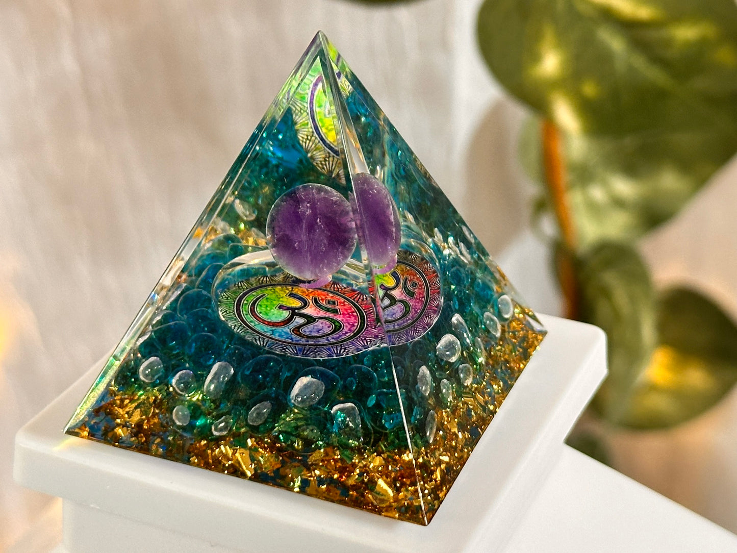 Amethyst Crown Chakra Pyramid