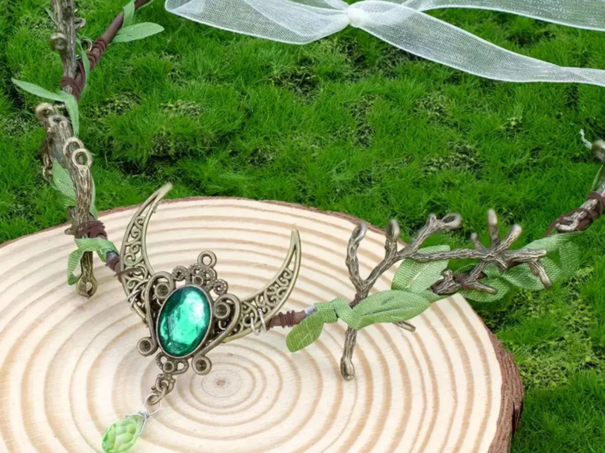 Enchanting Fairie Crown with Crescent Moon & Crystal