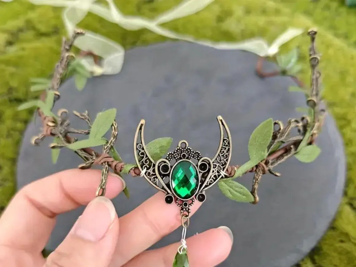 Enchanting Fairie Crown with Crescent Moon & Crystal